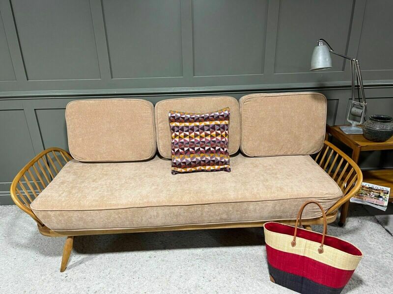 Ercol Day Bed Blonde Wood Pale Biscuit Coloured Upholstery Model 355