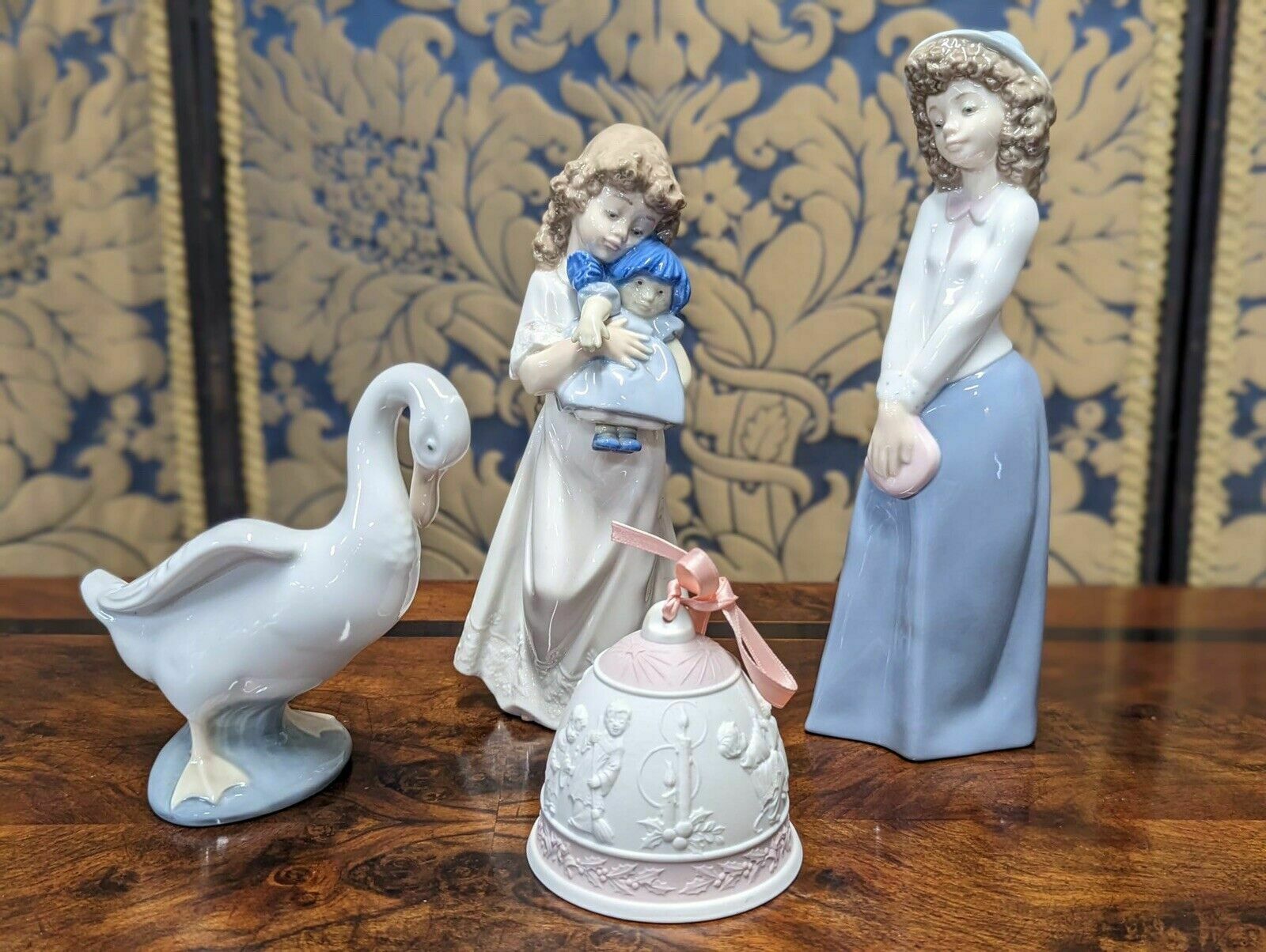 Lladro Nao Figure Collection | Lladro | Vinterior