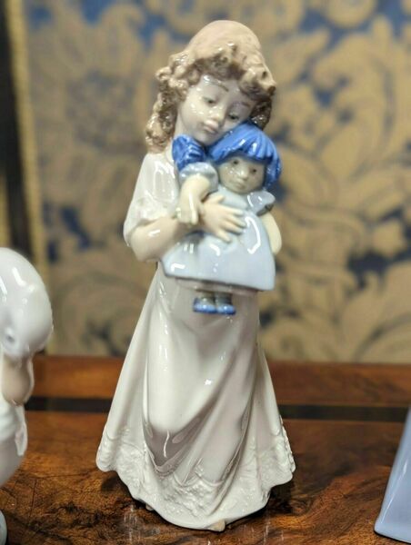 Lladro Nao Figure Collection | Lladro | Vinterior