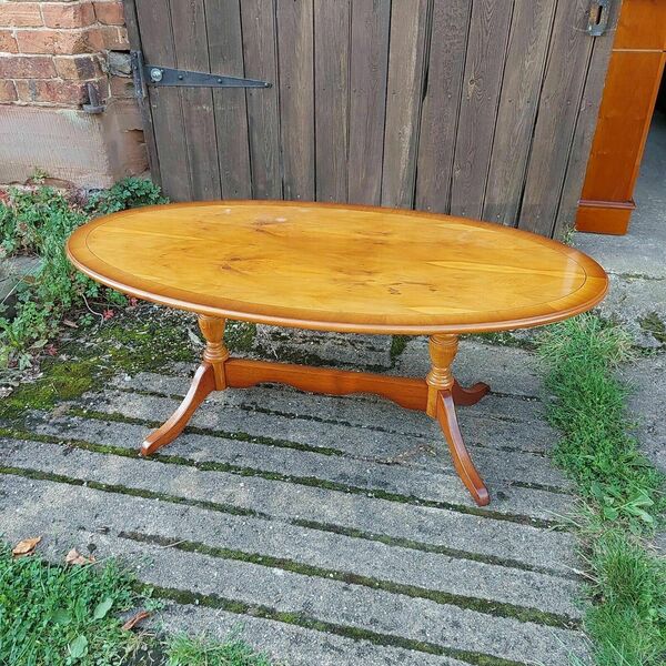 Yew & Teak Wood Oval Coffee Table Vinterior