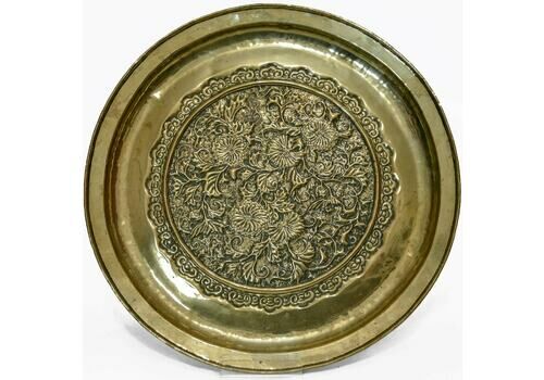 19th Century Arts & Crafts Brass Charger From The Keswick School  (Ksia)