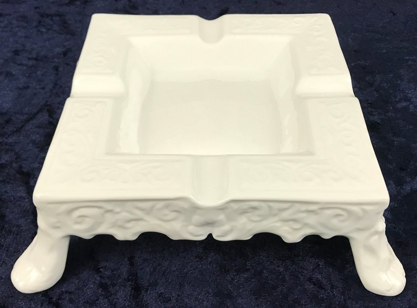 Striking Vintage Ashtray, Table Ashtray, Surrey Collection, Fine Bone