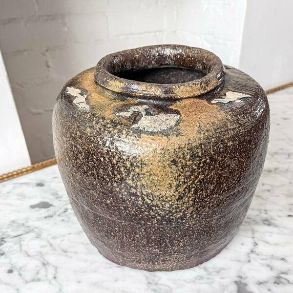 Large Antique Chinese Ginger Pot Vinterior