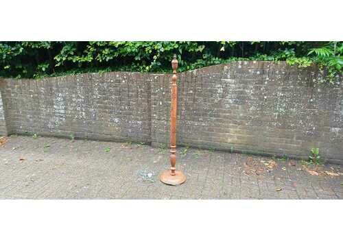 Superb Vintage Mid 20th Century Carved Oriental Style Standard Lamp