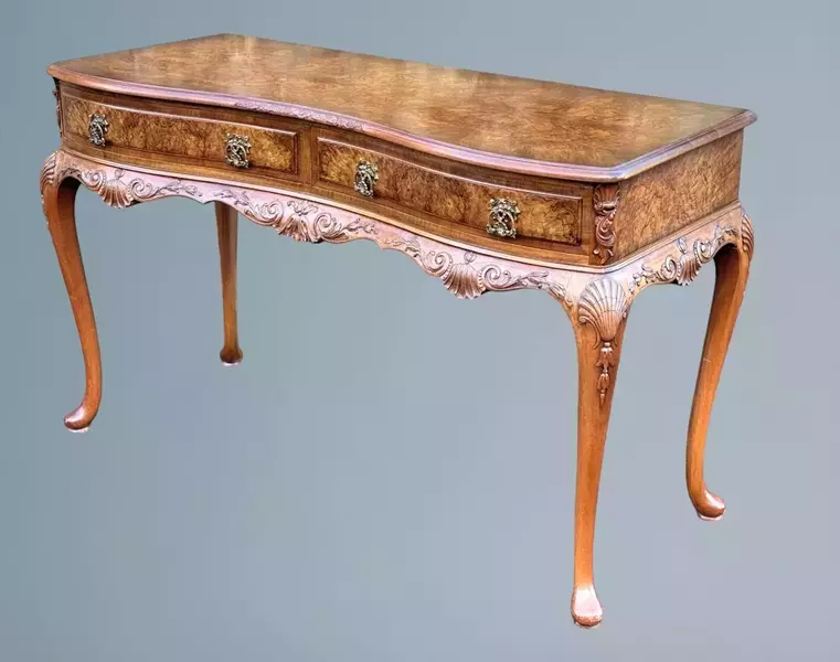 Good Quality Queen Anne Style Burr Walnut Serving Side Table photo for sale