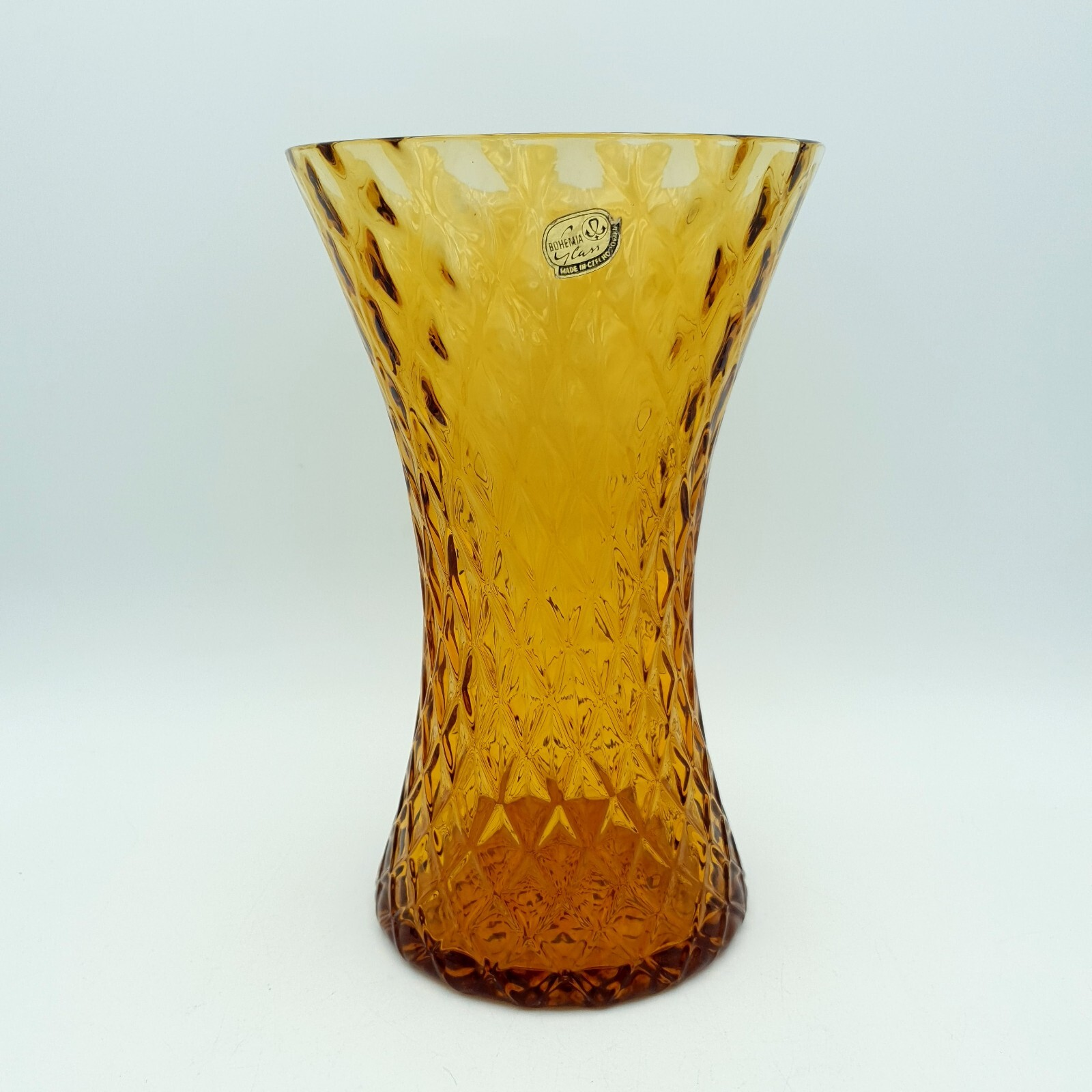 BOHEMIA made in CZECHOSLOVAKIA vase （Vintage Bohemia Glass Amber 