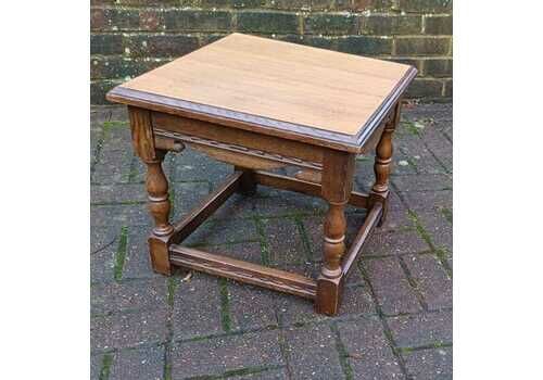 Early 1900s Small Oak Vintage Coffee Table Delightful, Useful, Attractive, Refurbed Top (Approx 45cm Sq)