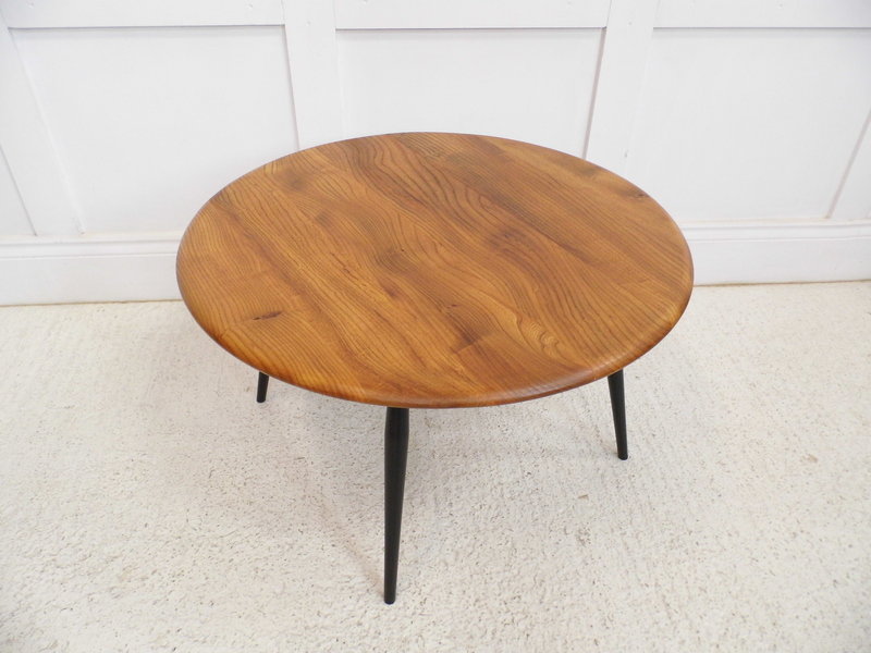 Vintage 1960s Ercol Elm Coffee Table Model No 142 Design Windsor Collection photo for sale
