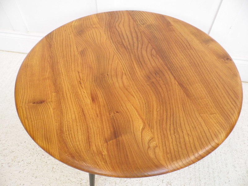 Vintage 1960s Ercol Elm Coffee Table Model No 142 Design Windsor Collection photo Furniture