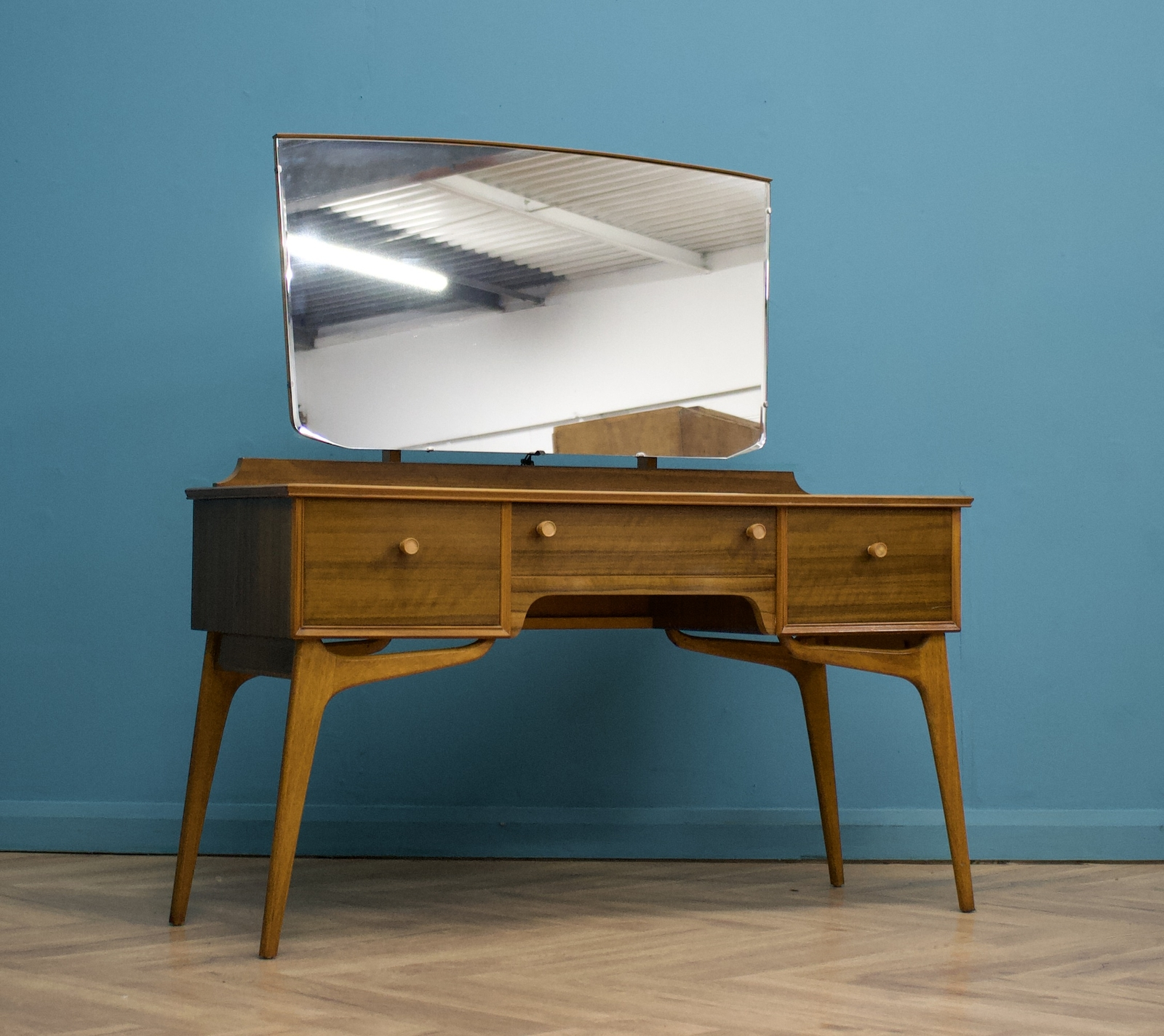 Alfred cox dressing table cheap