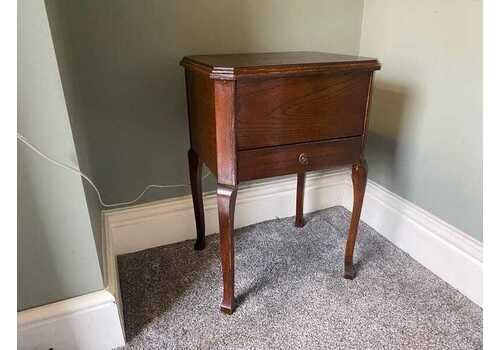 Antique Arts And Crafts Vintage Oak Sewing Table,Plant Stand, Side Table.