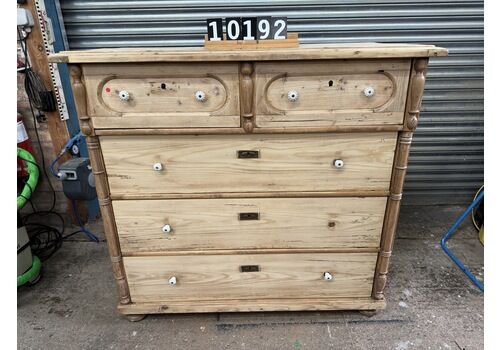 Enormous Continental Chest Of Drawers   5 Drawers