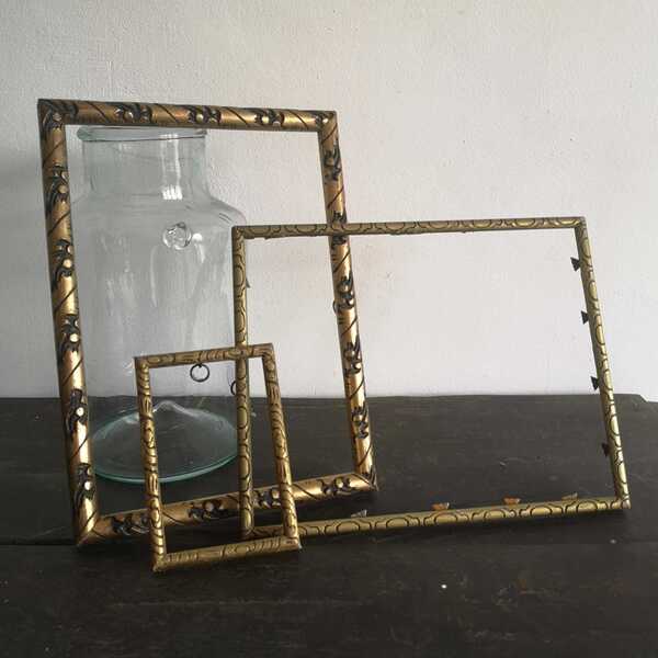 Set Of 3 Decorative Antique Frames, Chipped Gold Rocco Gilt, Nostalgic ...