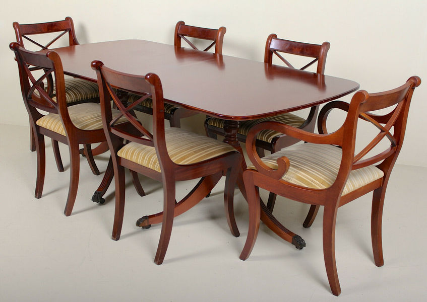 Antique Vintage Dining Table And 6 Chairs Fine Quality Mahogany Antique Vintage Dining Table And 6 Chairs Fine Quality Mahogany