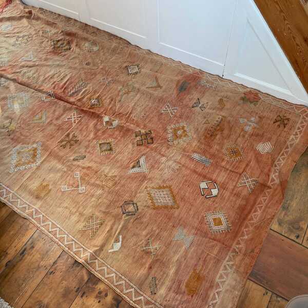 Antique Woven Rug Middle East Jordan Carpet Mat Rectangle Fabric Upholstery Wool Vintage Pattern Handmade Textile Patterned 256x146cm Weave photo furniture