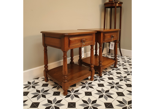 Ercol Old Golden Dawn A Pair Of Bedside Tables Or Lampstands In Elm