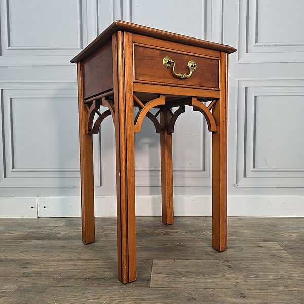 Antique Georgian Style Side Table & Drawer – Bedside Nightstand Telephone Lamp photo furniture