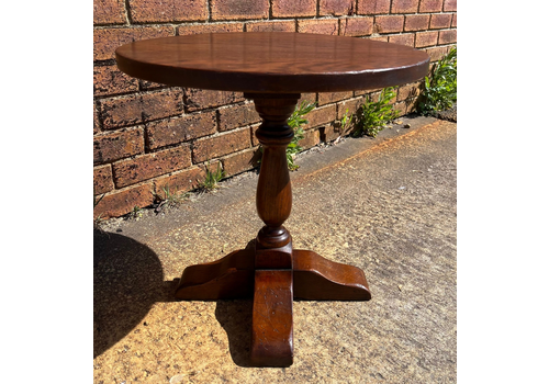 Titchmarsh & Goodwin Style English Ipswich Oak Side Occasional Pillar Table
