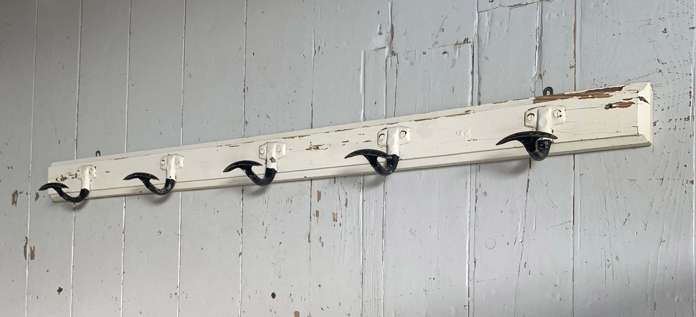 Vintage Wall Mounted Cream/Black Metal Coat Hooks X On Wooden