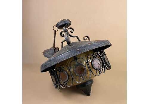 Antique Hanging Ceiling Light Lantern Metal Black Lamp Indoor Outdoor Stained Glass Yellow Vintage Pendent Lamp Porch Wrought Iron Gothic