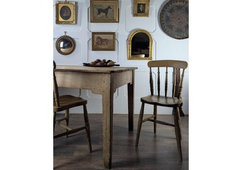 Victorian Rustic Pine Farmhouse Table   Seats Six