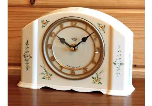 Vintage Smiths Mantel Clock   20cm Bakelite Mantel Clock Retro Mid Century 50s Floral Desk Clock Off The Wall Clocks