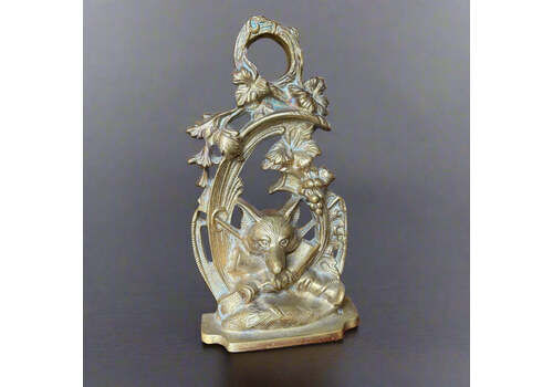 Vintage Door Stop With A Hunting Theme