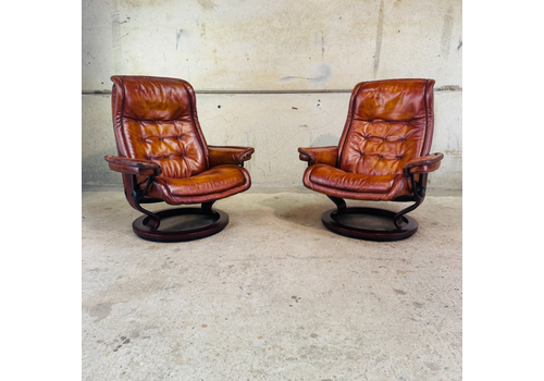 Vintage Pair Of Ekornes Cognac Leather Reclining Armchairs – Swivel Base #A669