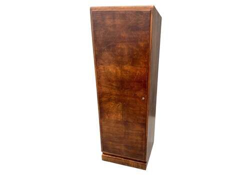Restored Art Deco Cabinet With Shelves, Walnut Veneer, Czechoslovakia, 1930s