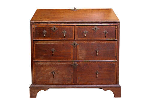A Fine 18th Century Crossbanded Oak Bureau With Stepped Interior & Secret Drawers