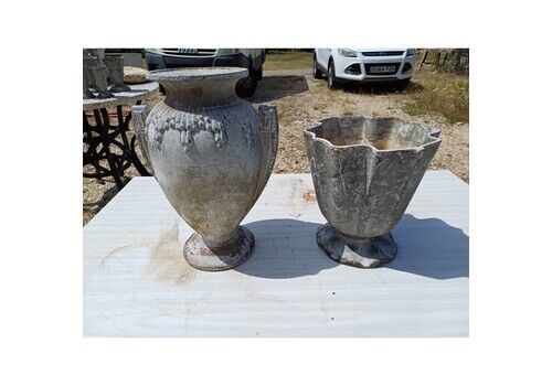 2 Cast Iron Vases 1900: Charleville   Mézières