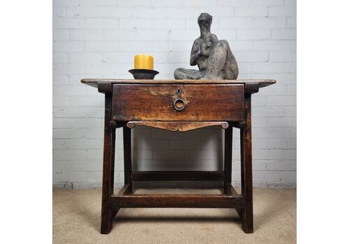 Chestnut Side Table   Spanish 17th Century