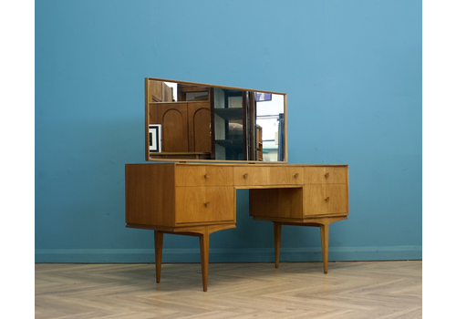 Mid Century Teak Dressing Table From McIntosh, 1960s #1493