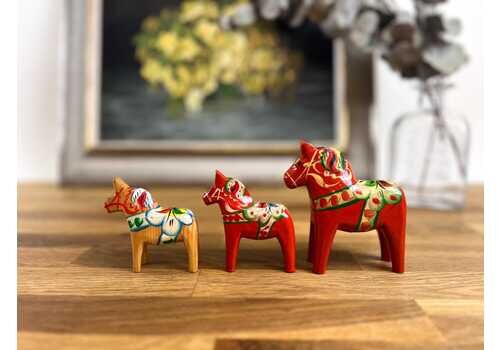 Vintage Red And Natural Dala Horse Family   Swedish Dala Horse Set Of Three   Traditional Swedish Folk Art   Made In Sweden