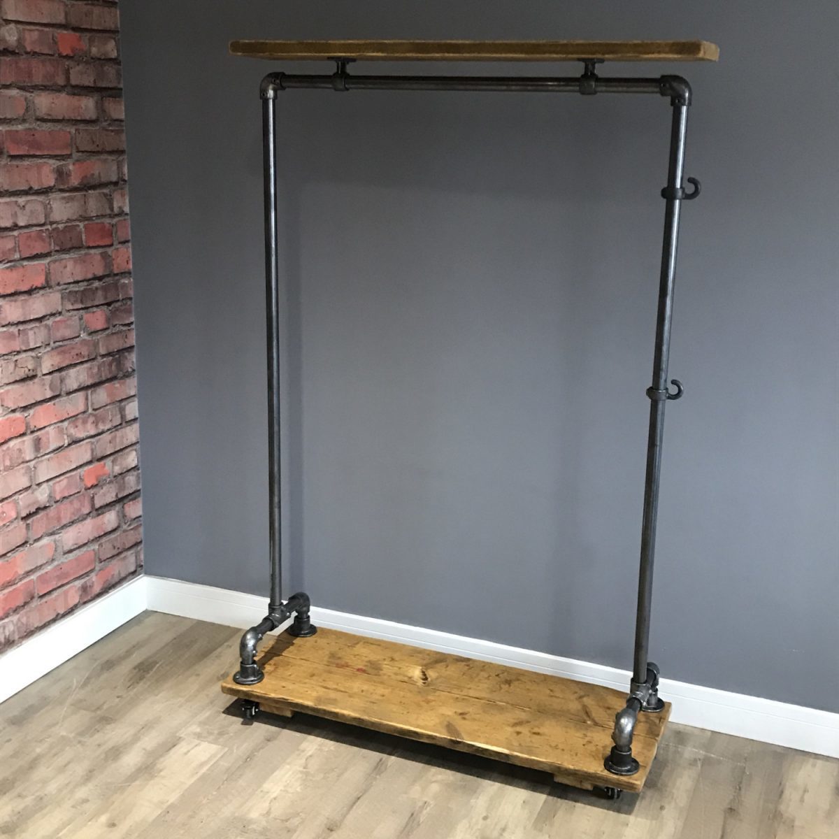 scaffold wardrobe rails