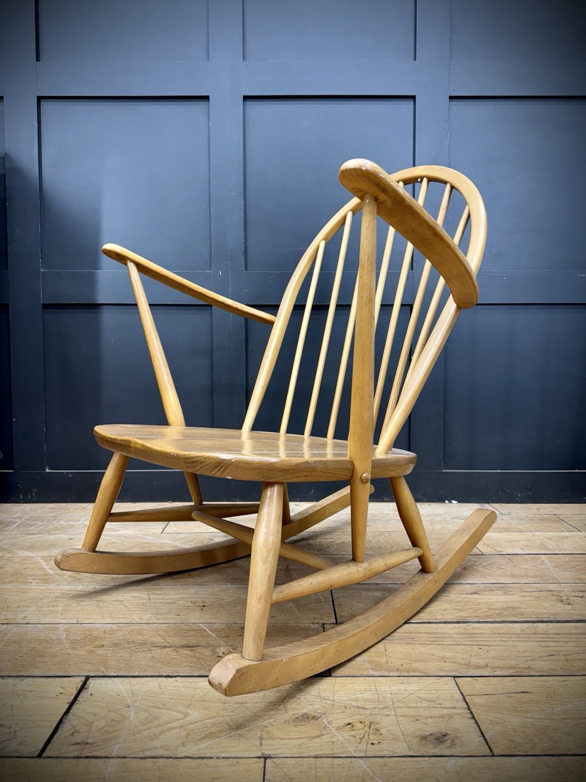 Rocking Chair Used Windsor Chairs For Sale Near Me Retro Vintage