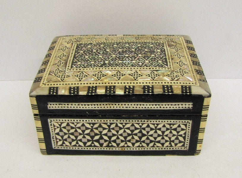 Vintage Hand Made Egyptian Wooden Box Trinket Mother Of Pearl Vintage Hand Made Egyptian Wooden Box Trinket Mother Of Pearl Inlay Marquetry Jewellery