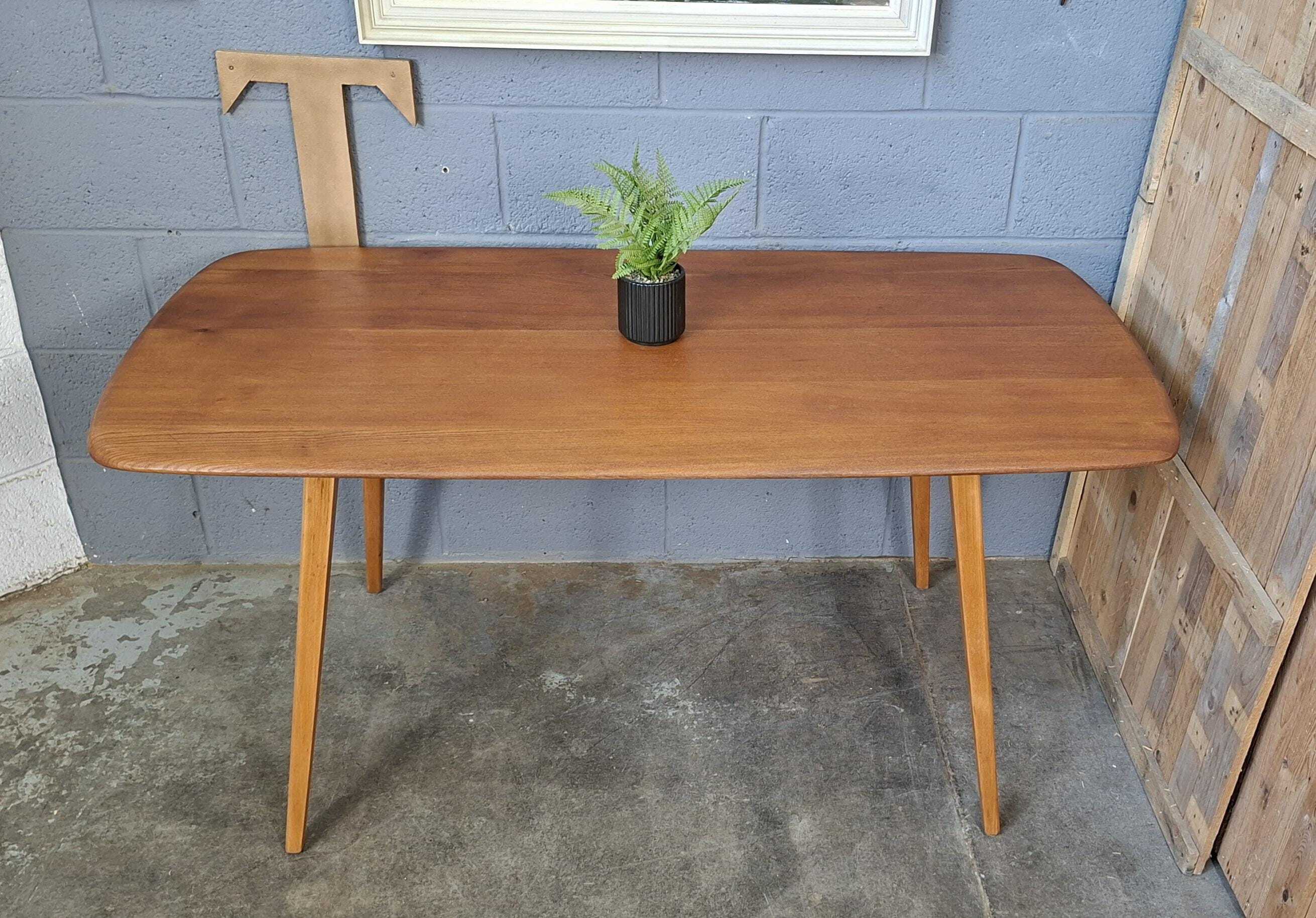 Ercol Plank Table In Excellent Condition