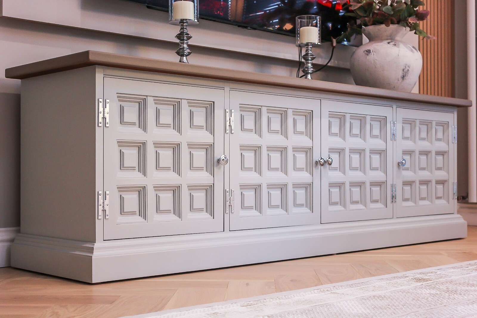 Vintage Younger Solid Oak Large Gray Tv Bench Sideboard Console Table Showhome