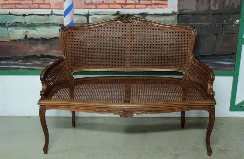 Louis Xv Walnut Sofa 20th
