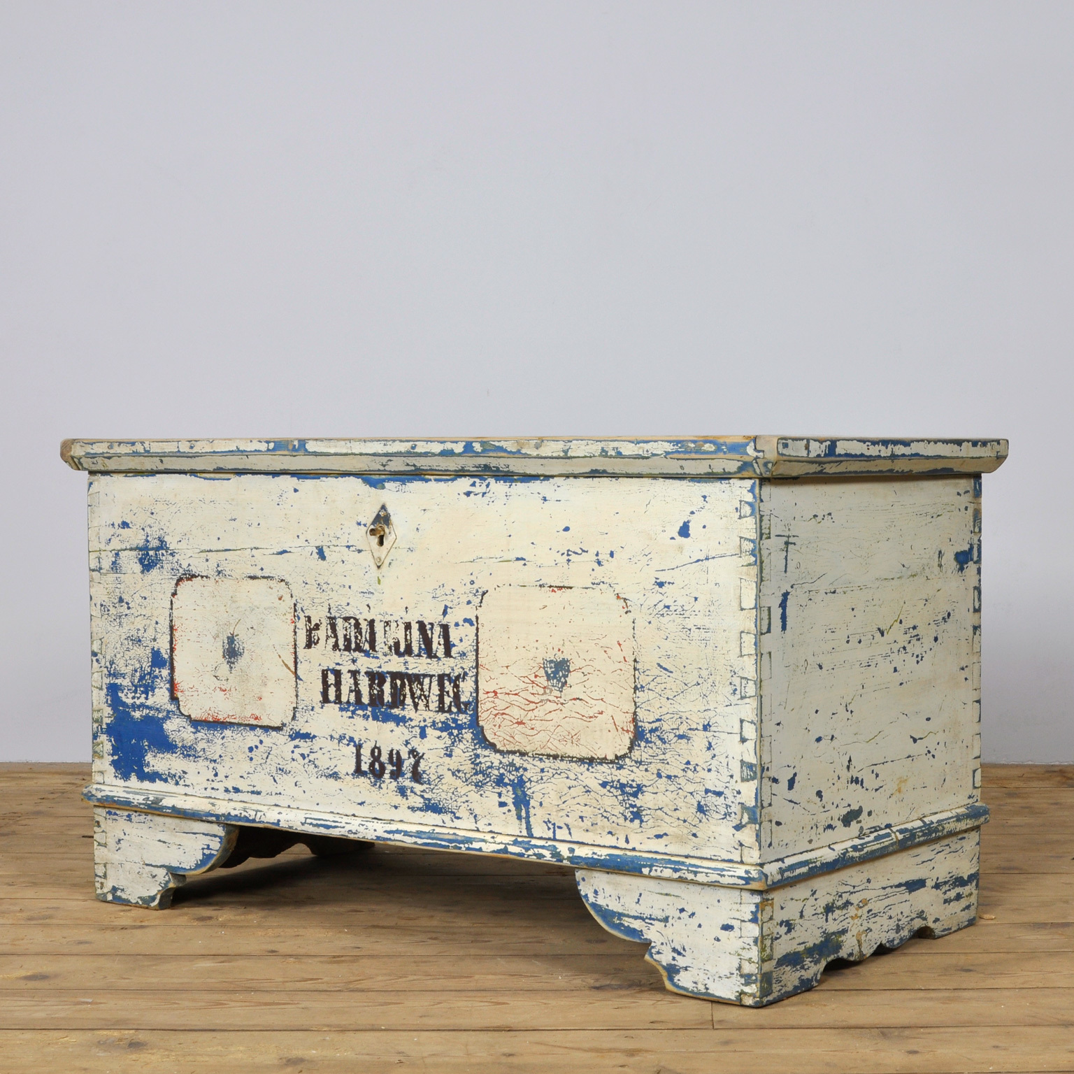 Antique Pine Chest, 1892 | Vinterior