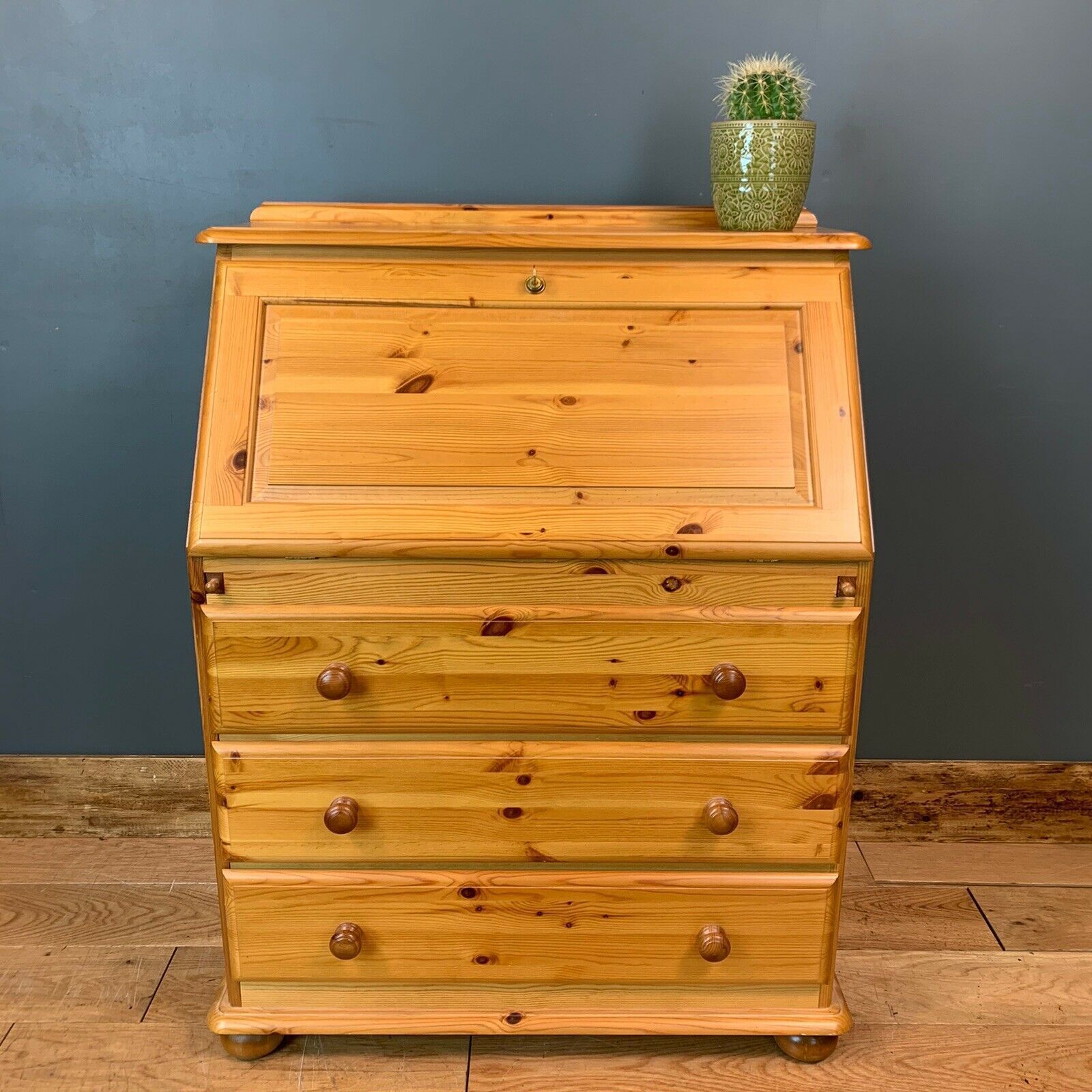 Pine Bureau / Pine Desk / Rustic Desk / Office Storage / Vintage