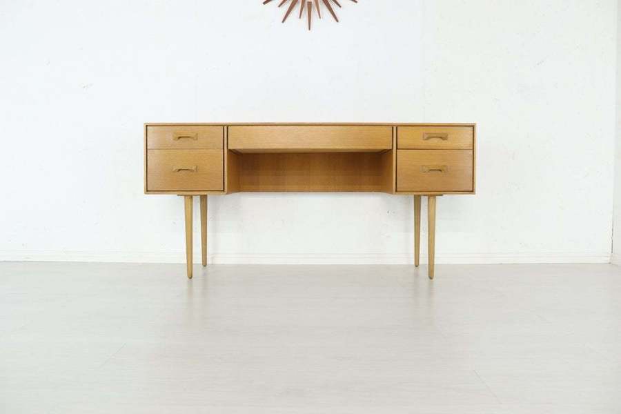 light oak dressing table