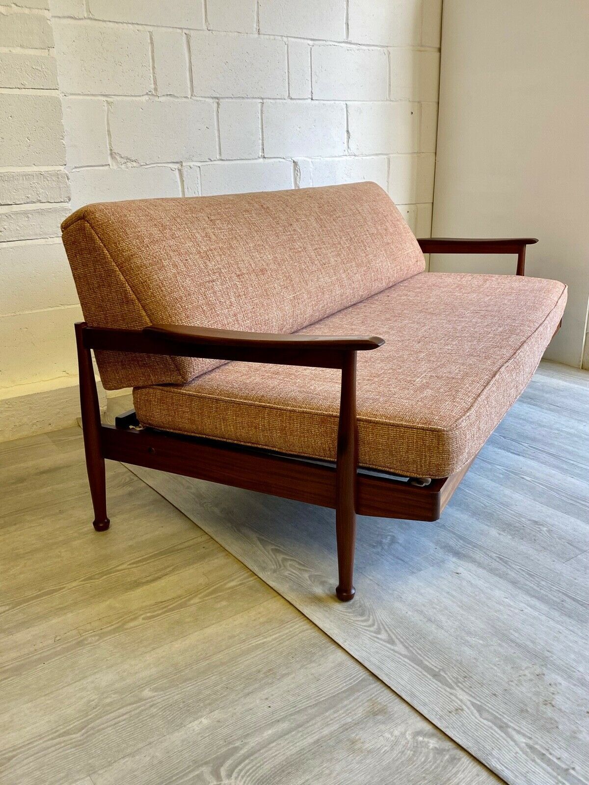 Midcentury Guy Rogers Manhattan Sofa Bed Vintage Guy Rogers Guy Rogers Vinterior
