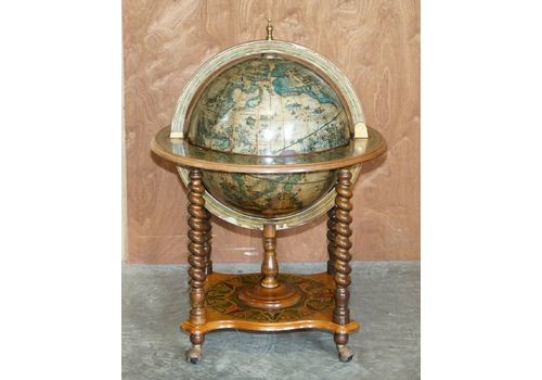 Vintage Style Floor Standing Globe Drinks Cabinet Table Inside Decorative Piece