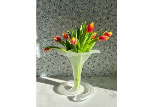 Xl Midcentury Italian Lily Spiral Stem Vase