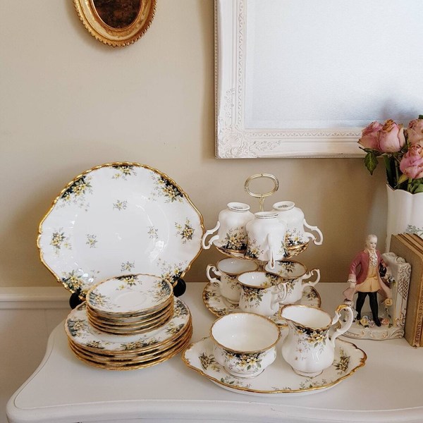 Original Royal Albert 