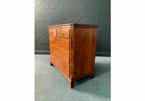 Pretty George III Mahogany Chest Of Drawers