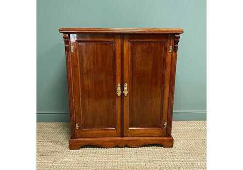 Quality Victorian Walnut Antique Cupboard