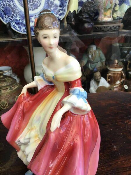 1957 Royal Doulton Figurine Hn2229 Southern Belle 8 Tall | Royal